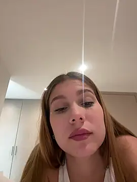 Nikii__ webcam