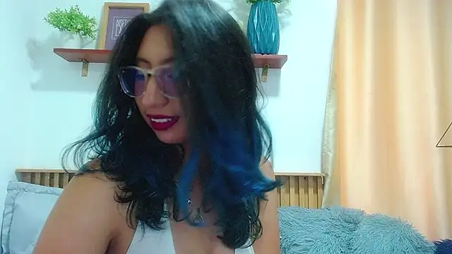 Violet_2003 webcam