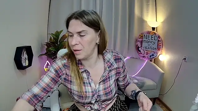 TessaDaybreak webcam