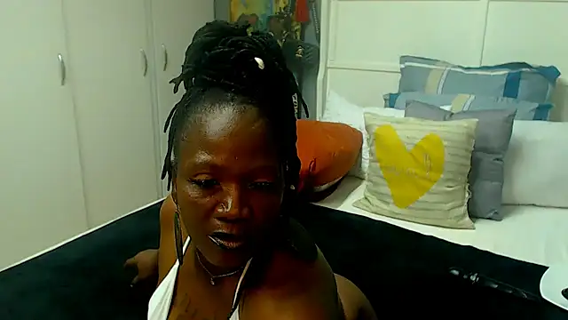 Brunettedevon33 webcam