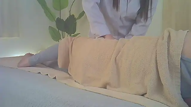 kyono-iyashi Live Webcam on Stripchat