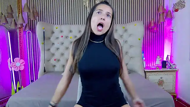 PlayfulShow webcam