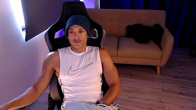 Liam_V webcam