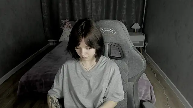 Loly_Cuttie webcam