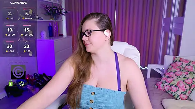 KellyKleine webcam