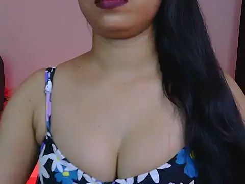 miss_ragni webcam