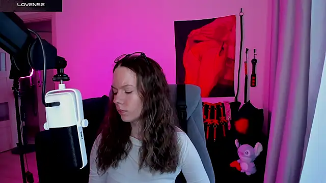 Goddess_of_Fertility webcam
