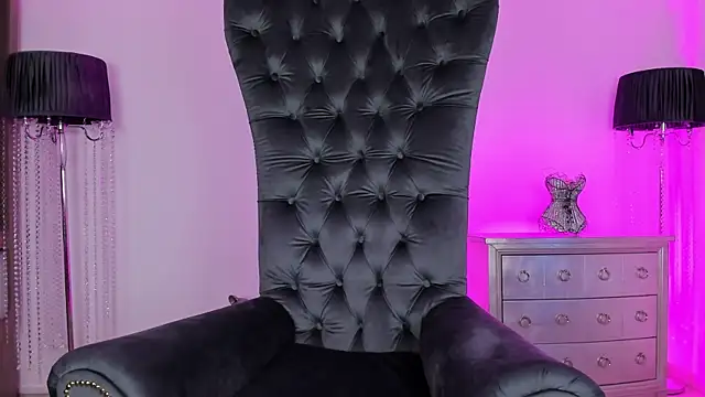 Mistress-Kennya webcam