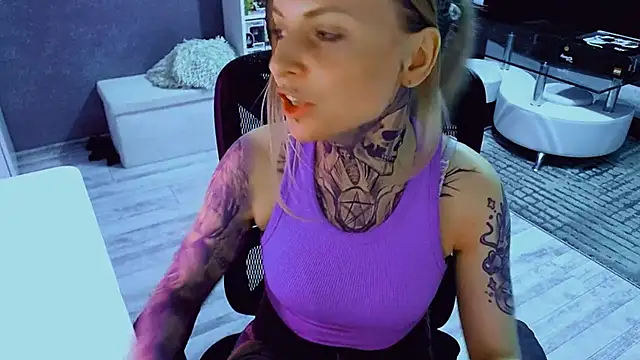 InesGold webcam