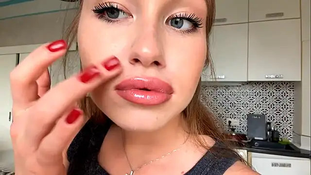 NamiRedhead webcam