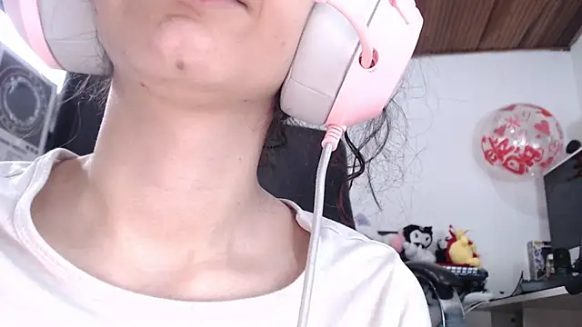 minene_mikami webcam