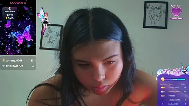 Mia_isabella__ webcam
