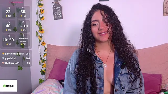 emiily_curly webcam