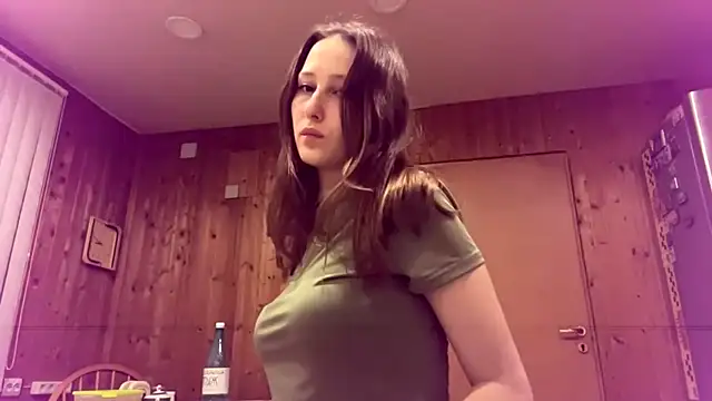 VickieKush webcam
