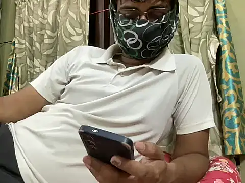 Slave_Aryan webcam
