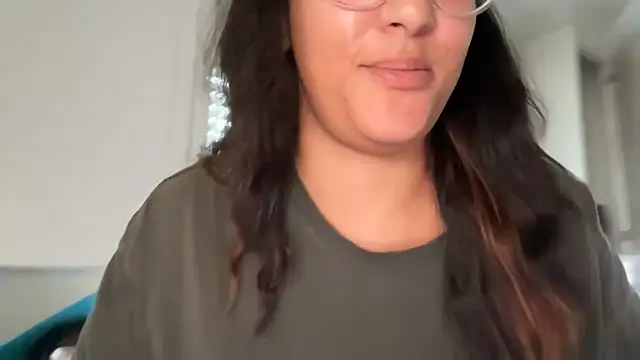 dreamyriri webcam