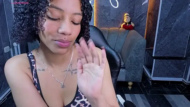 violeth_b - Violeth_b's free webcam - UK Sex Cams
