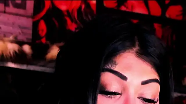 indian_dreamgirl webcam