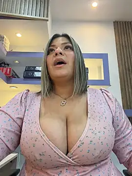 isabella_horney_ webcam