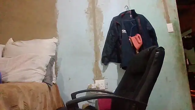 Nicky52 webcam
