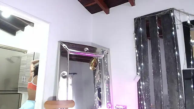 mailyn_gold webcam
