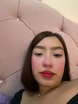 Miakittyyy webcam