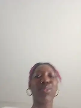 oliviaprettypussy webcam