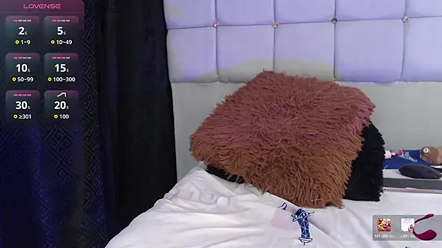 charlotte_brawn webcam