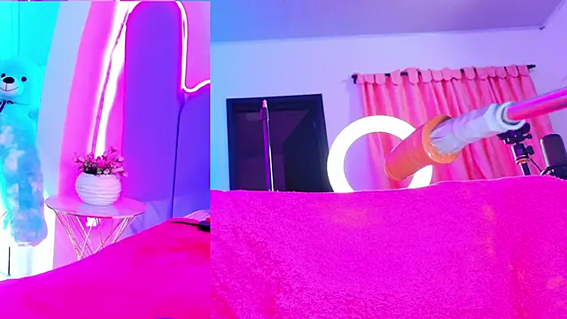 NathaxaLeans webcam