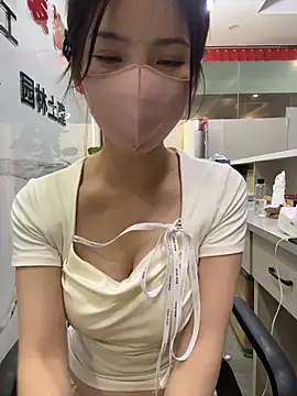 gougou13 webcam