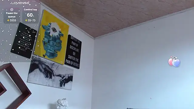 ZoeBakers_ webcam