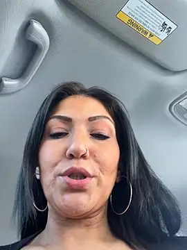 LittleMissEeve webcam