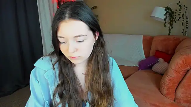 AlluringLookk webcam