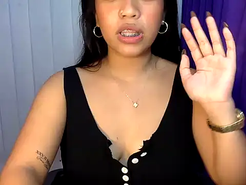 Lovely_apple19 webcam