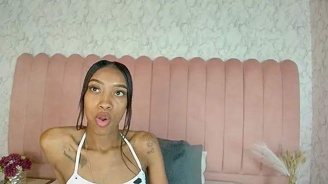 SCARLHETTBROWN webcam
