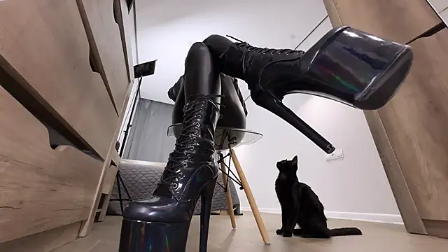MistressSilvia webcam
