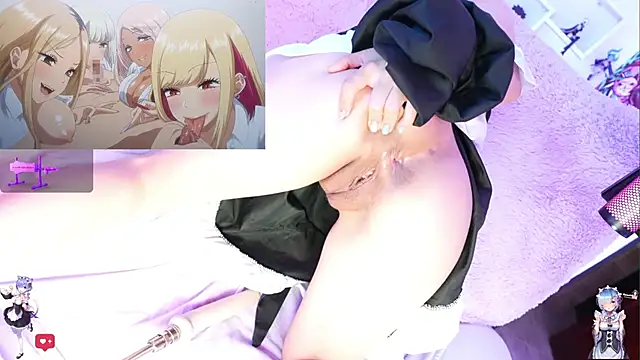 Kira-- webcam