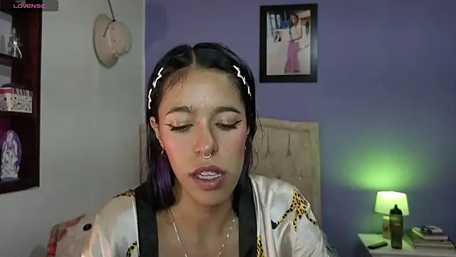 stephania_t webcam