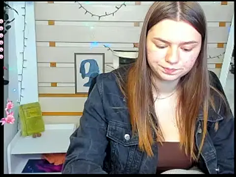 Josephine_Kiss webcam