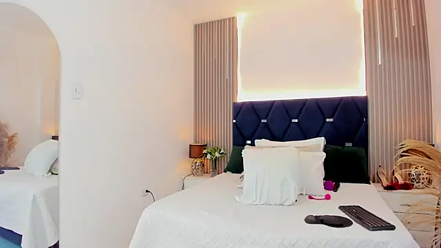 gabytyara2 - Gabytyara2's free webcam - UK Sex Cams