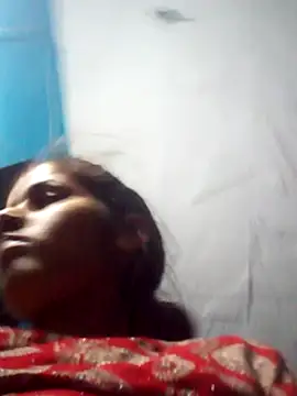 Raveena0990 webcam