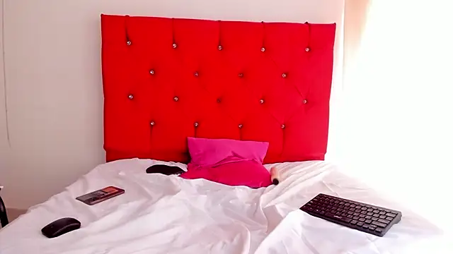 luna_dollie webcam