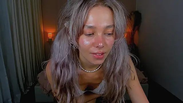 LuluAlis live sex cam