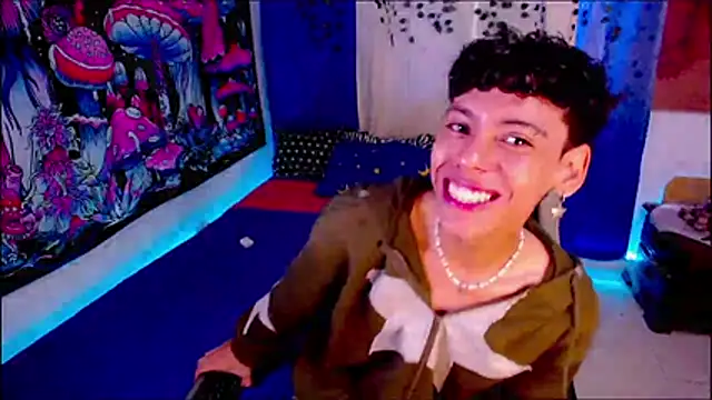 Thedoll_ethan7 webcam
