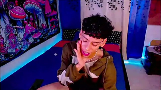 Thedoll_ethan7 webcam