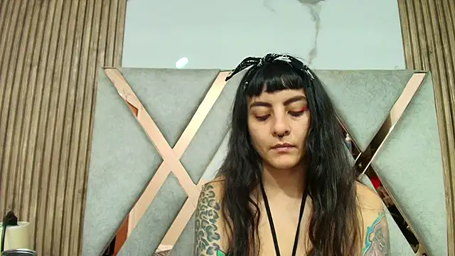 Naughty_Kittenm webcam