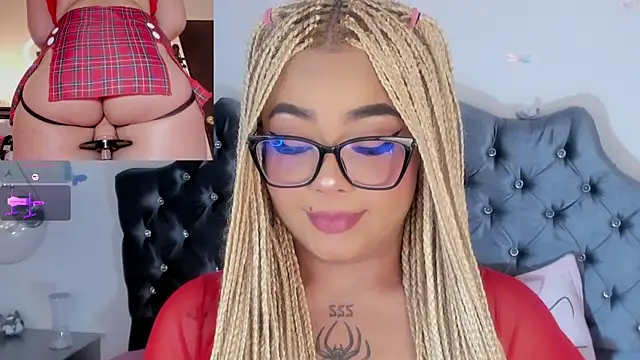 conny__curly webcam
