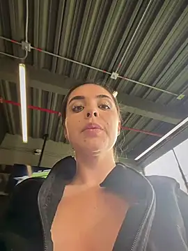 Alirawrz webcam