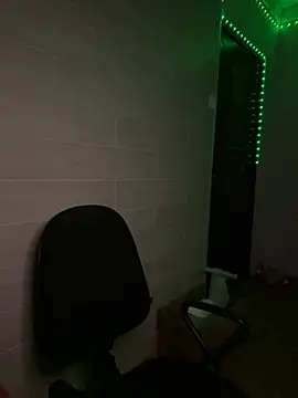 Blossom_Emily webcam