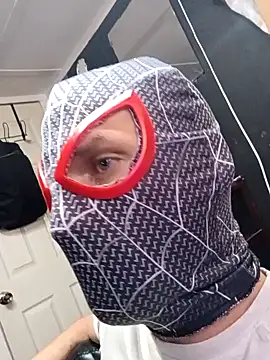 bwcloverboy2 - Bwcloverboy2's free webcam - UK Sex Cams